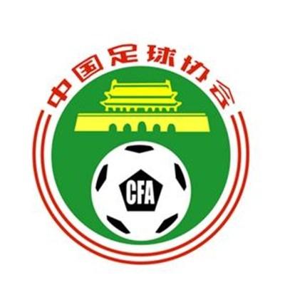 老两口就在家里伺弄几块菜园地，养几只鸡鸭。